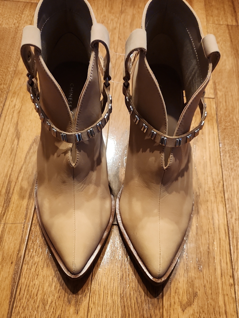 Chinese Laundry Tan Pointed-Toe Ankle Booties with Studded Strap Size 8.5